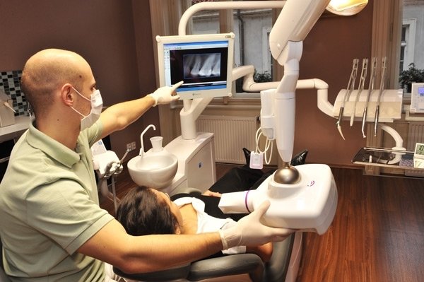 Zubní implantáty od Prague Dental Clinic